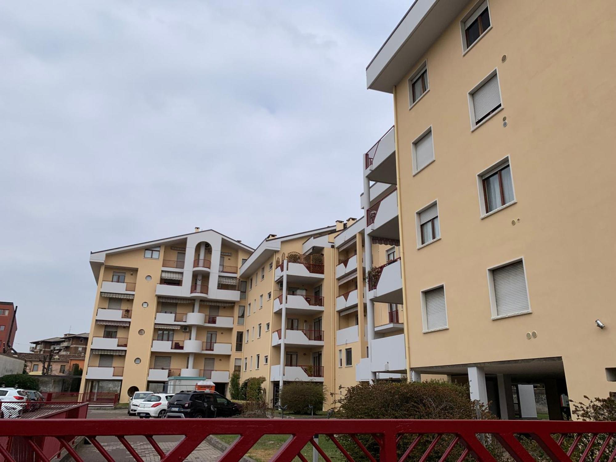 Bellissimo Appartamento Riservato Vicino Al Centro Βερόνα Εξωτερικό φωτογραφία